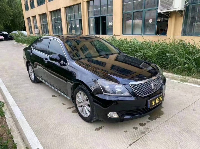 宜昌11年豐田皇冠9