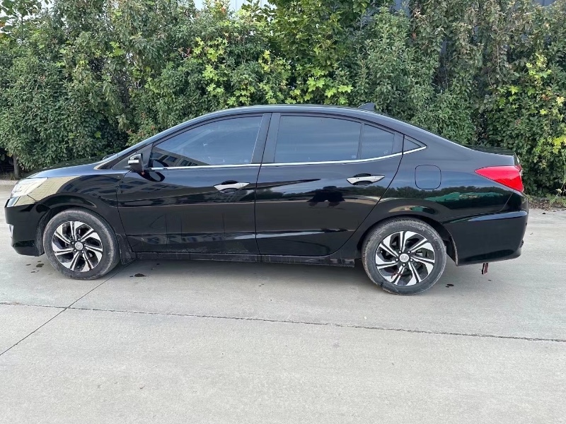 济南17年本田凌派8