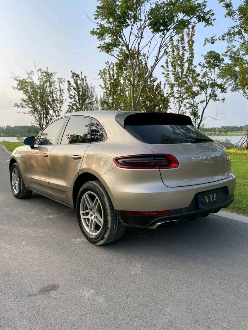 宿迁16年保时捷Macan7
