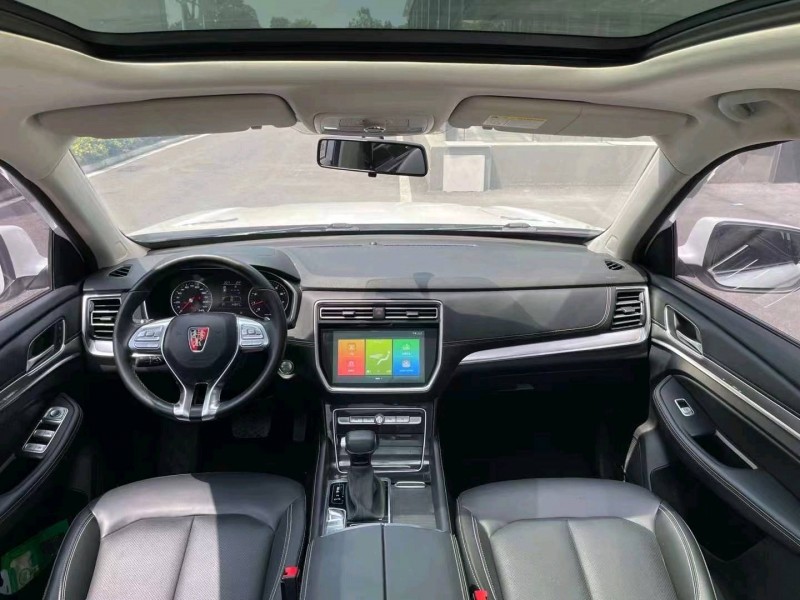 成都22年荣威RX88