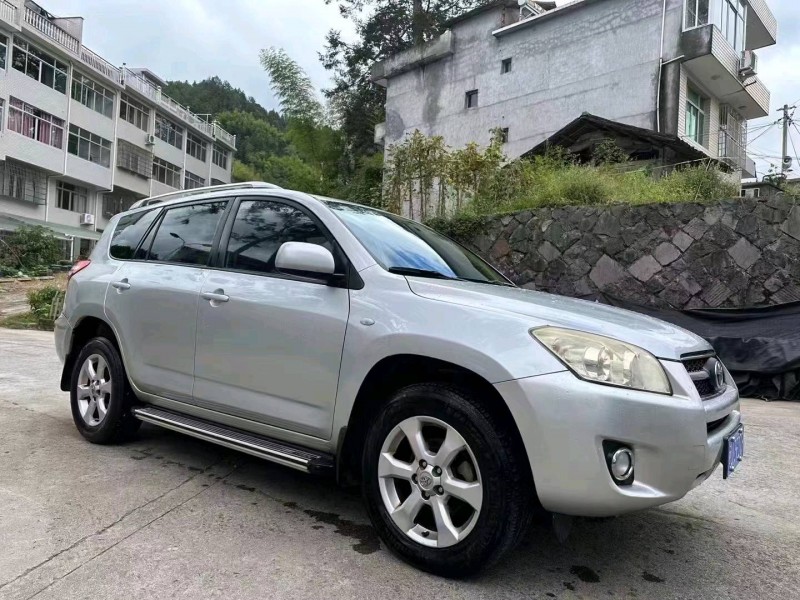 嘉兴12年丰田RAV4荣放2
