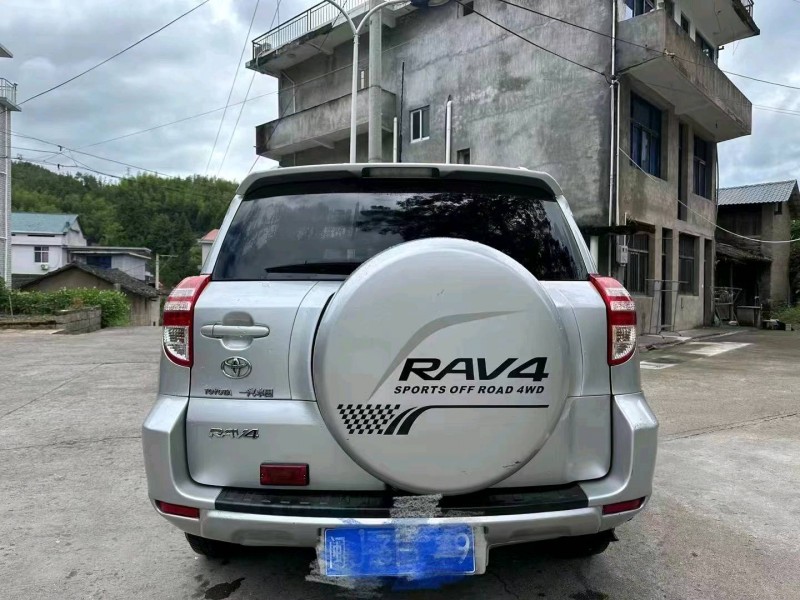 嘉兴12年丰田RAV4荣放8