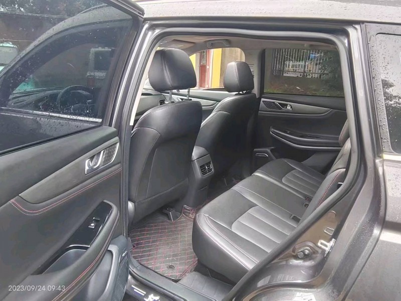 宜昌21年长安汽车CS756