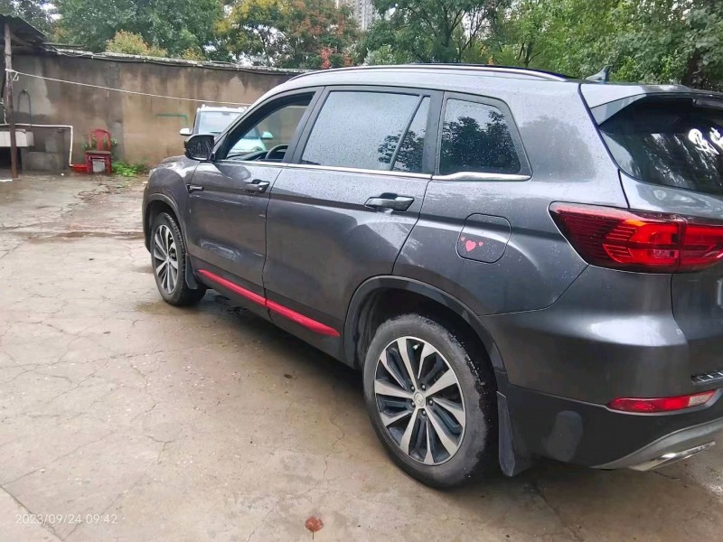 宜昌21年长安汽车CS757