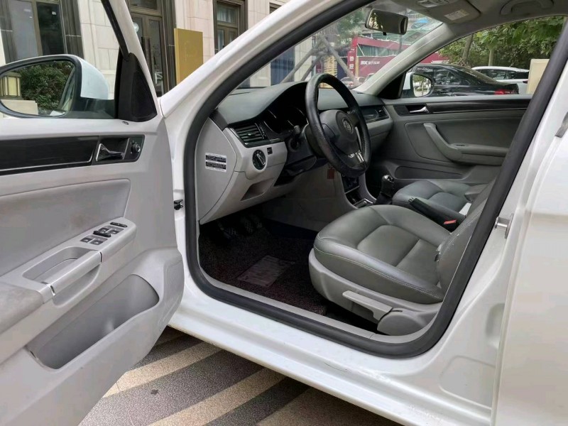 邯郸15年大众宝来5