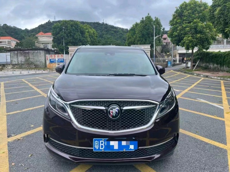 深圳18年别克GL81