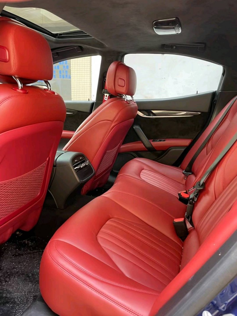 潍坊15年玛莎拉蒂Ghibli5