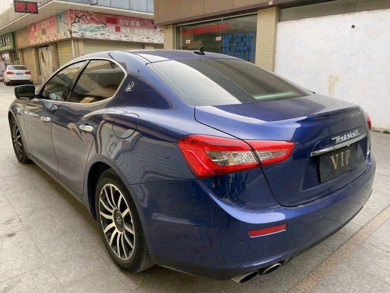 潍坊15年玛莎拉蒂Ghibli8