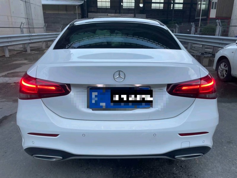 中山20年奔驰A4