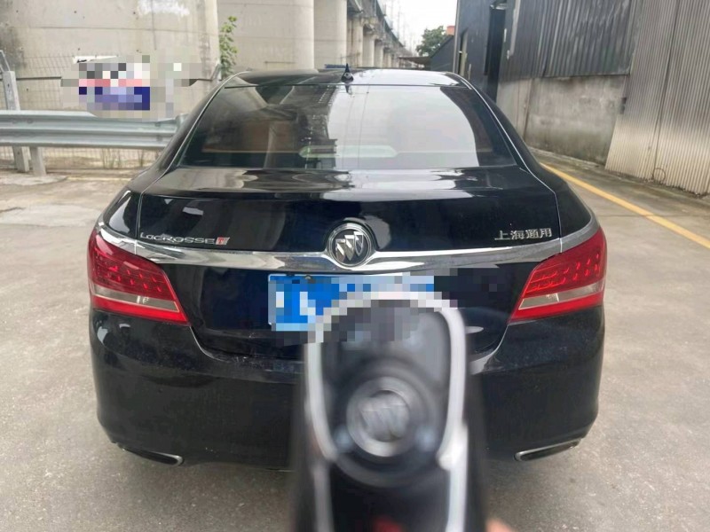 中山14年别克君越3