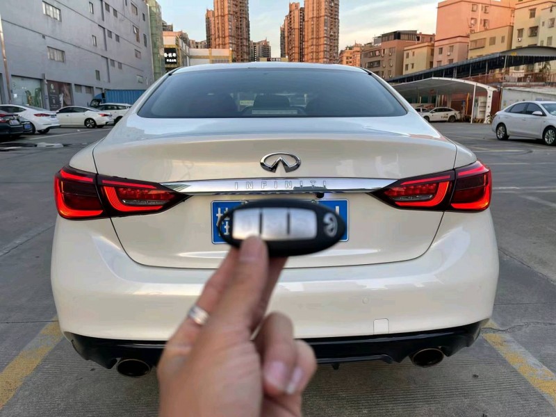 广州20年英菲尼迪Q509