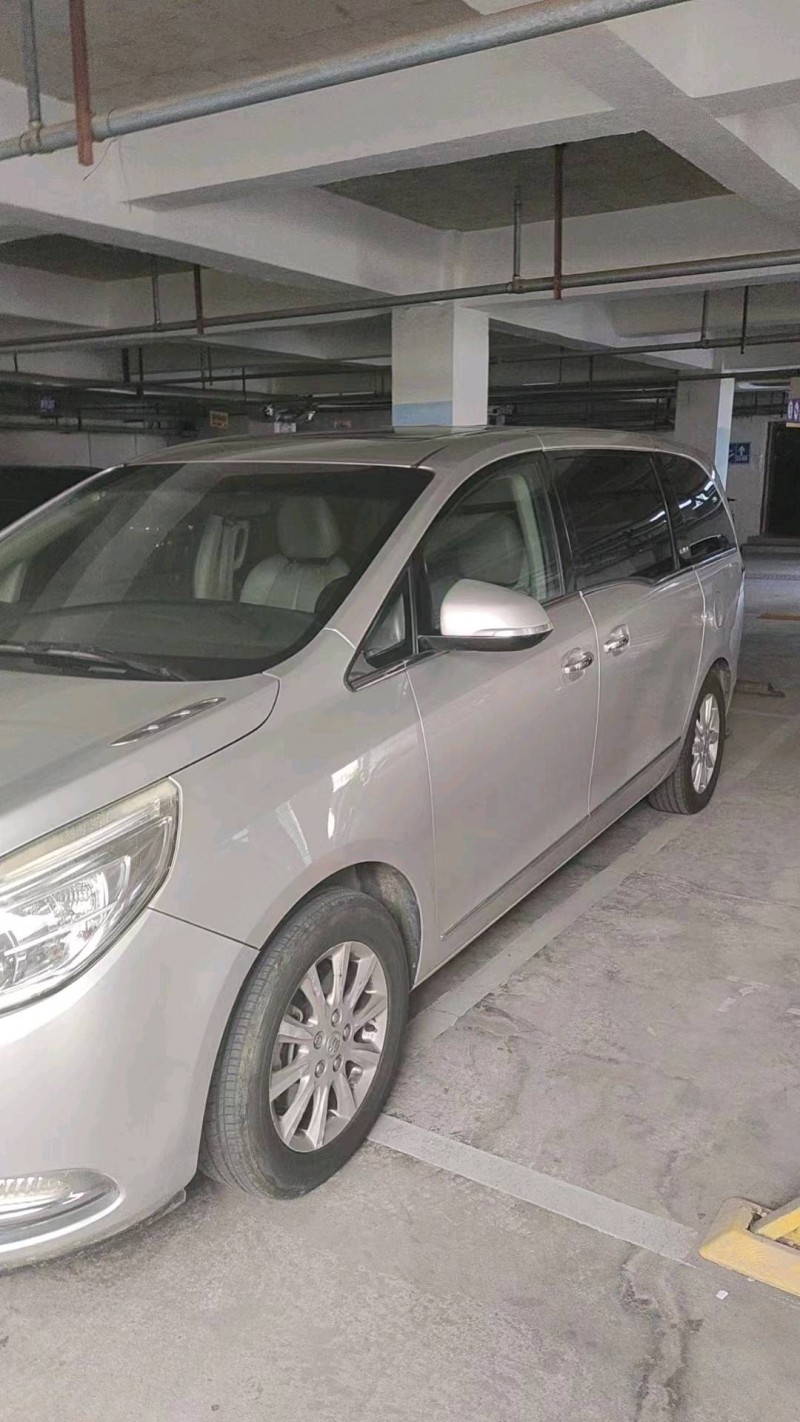 东营13年别克GL82