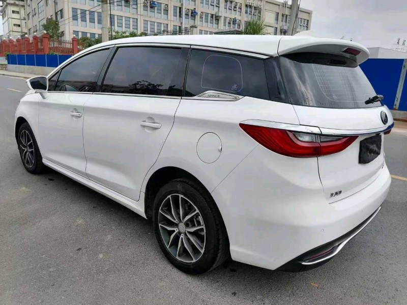 常州19年比亚迪宋MAX8