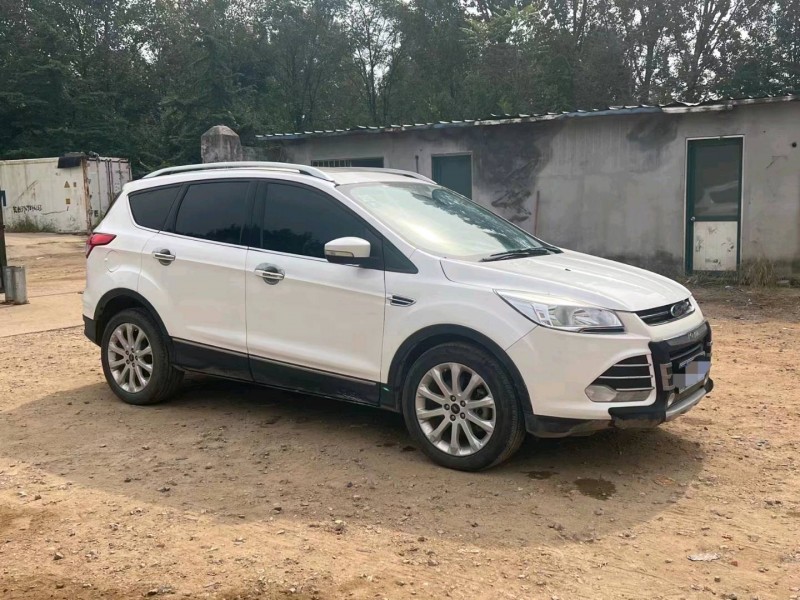 淄博15年福特翼虎3