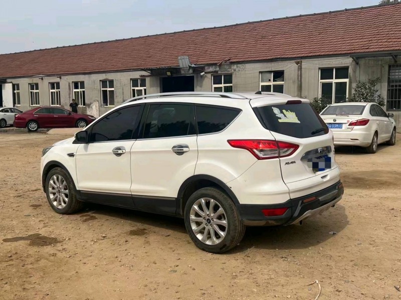 淄博15年福特翼虎7