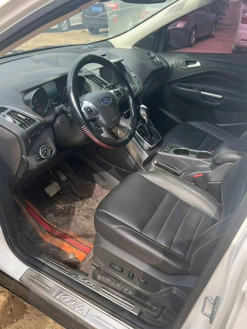 淄博15年福特翼虎8