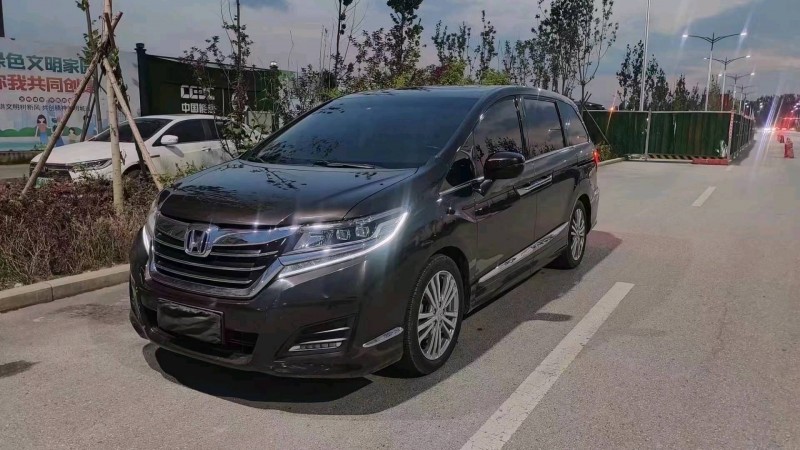 邢台17年本田艾力绅2