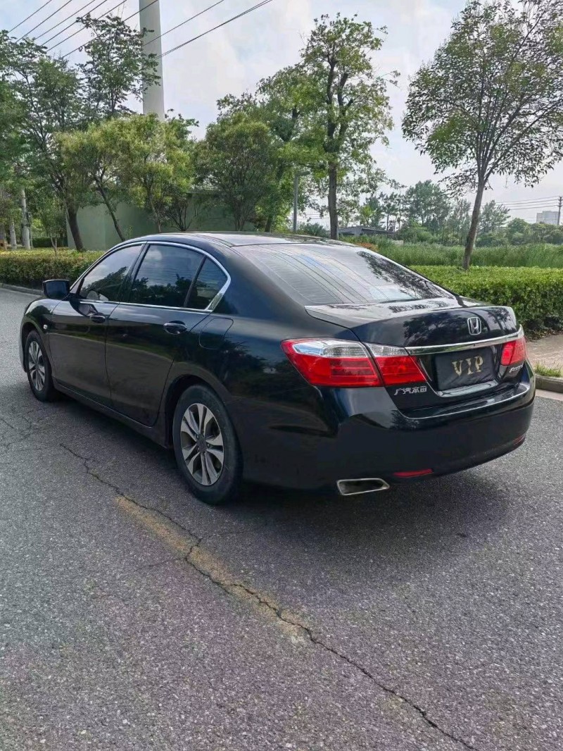 苏州15年本田雅阁3