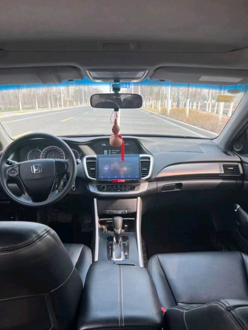 苏州15年本田雅阁9