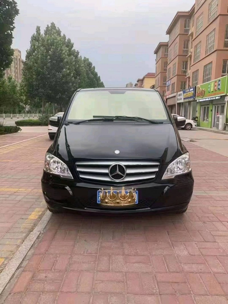 嘉兴16年奔驰唯雅诺1