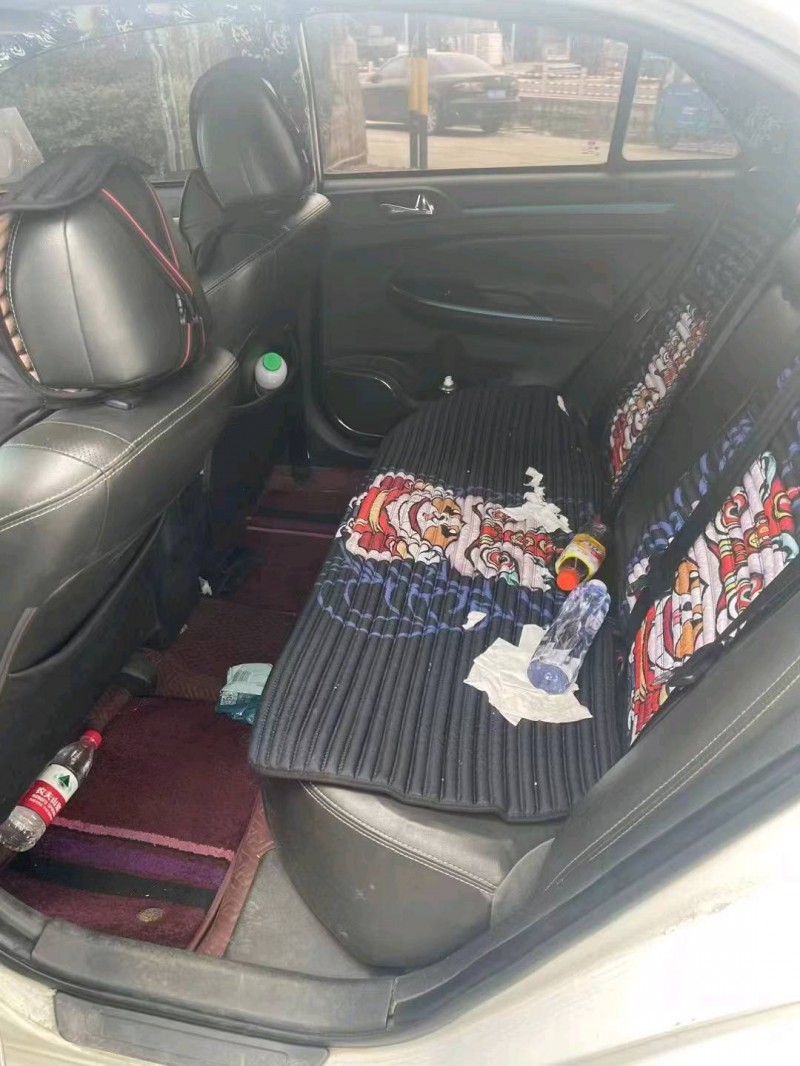 嘉兴14年比亚迪速锐7