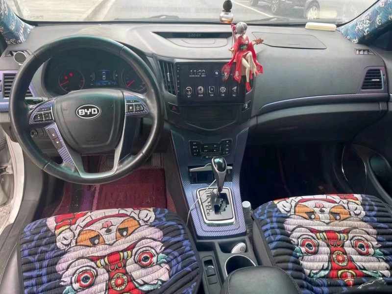 嘉兴14年比亚迪速锐8