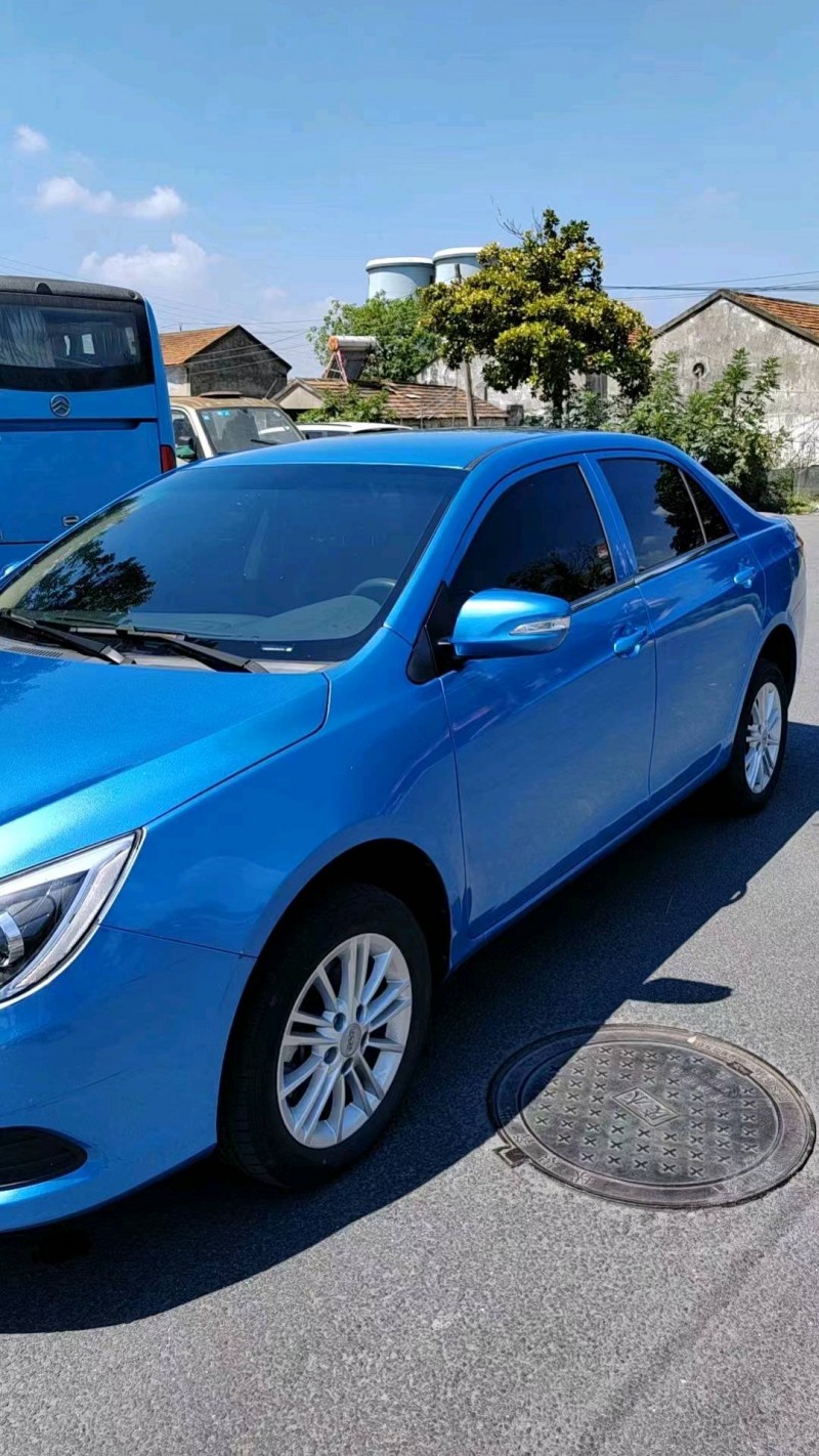 嘉兴22年比亚迪e54