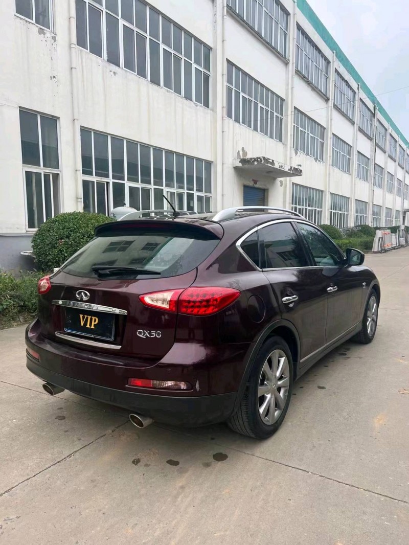 宿迁14年英菲尼迪QX509