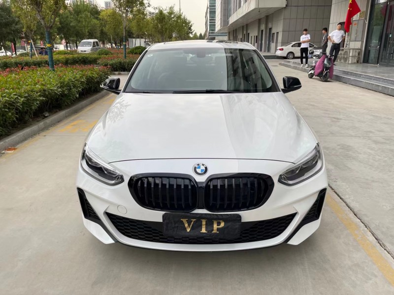 济宁22年宝马1系1