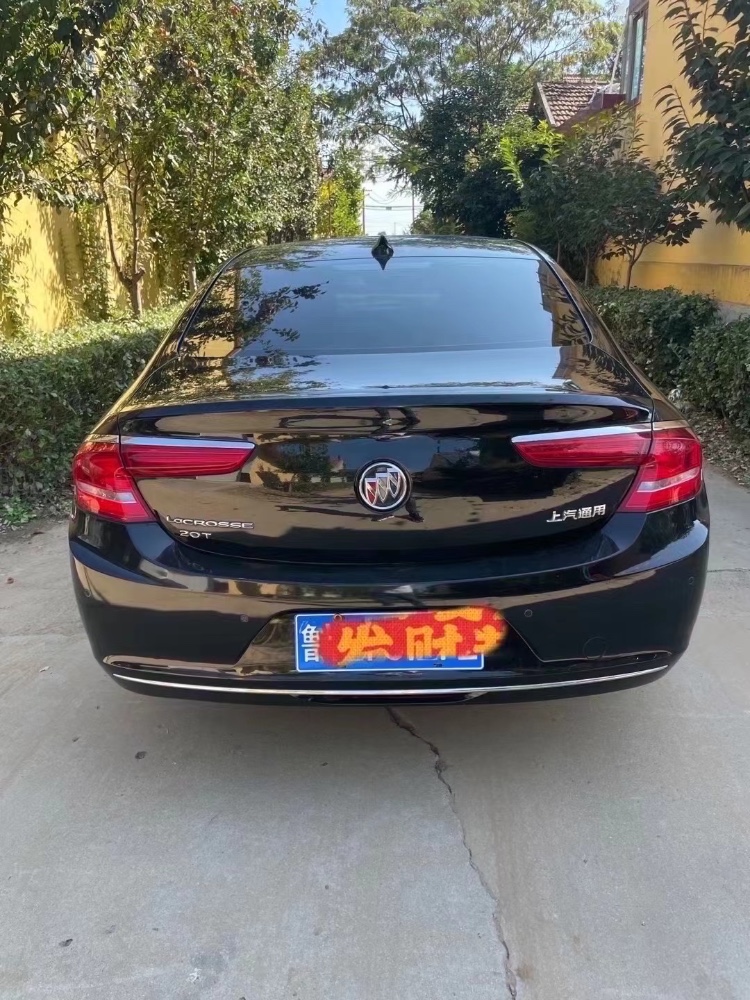 济南16年别克君越7