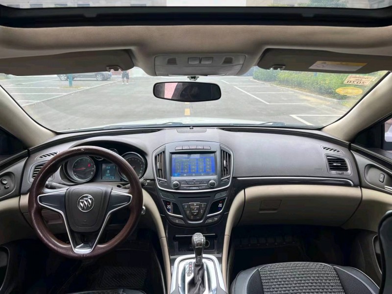 徐州16年别克君威5