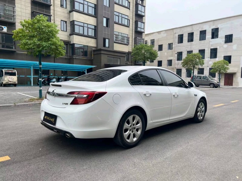 徐州16年别克君威7