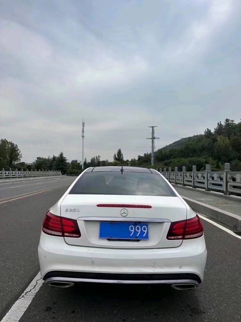 东营14年奔驰E8