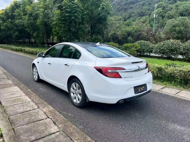 湖州16年别克君威7