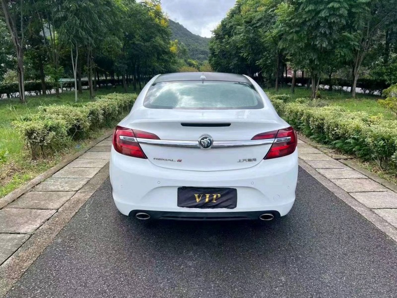 湖州16年别克君威8