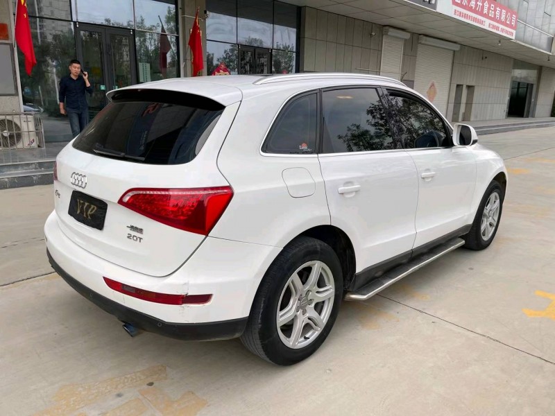 济宁12年奥迪Q54