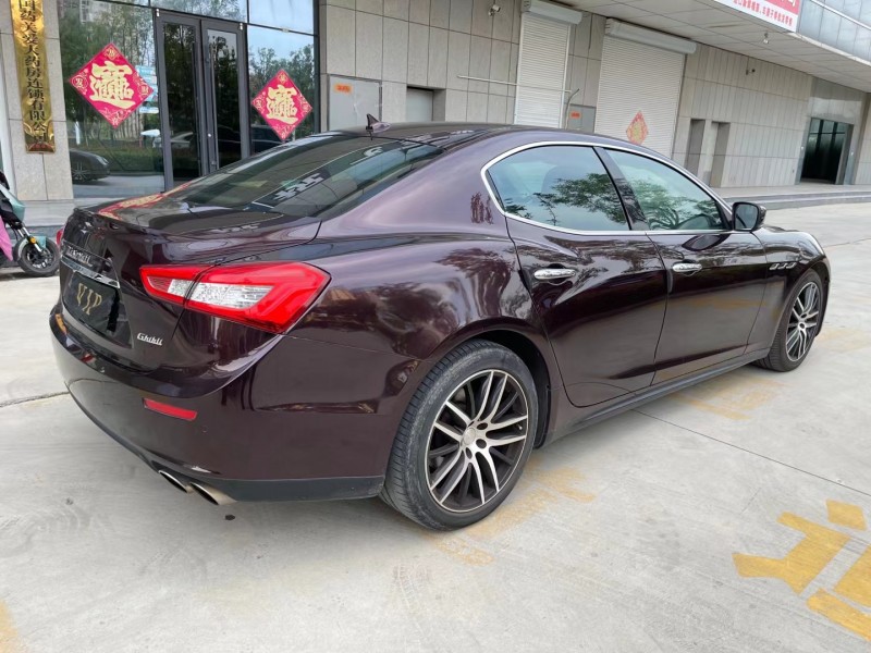 济宁14年玛莎拉蒂Ghibli4