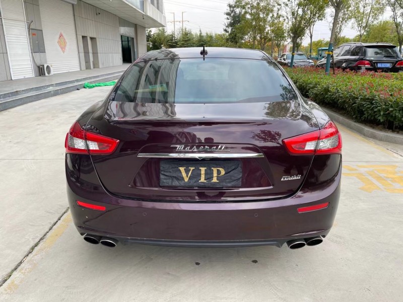 济宁14年玛莎拉蒂Ghibli5