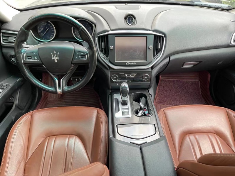 济宁14年玛莎拉蒂Ghibli9