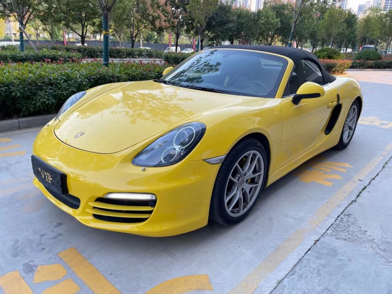 济宁14年保时捷7183