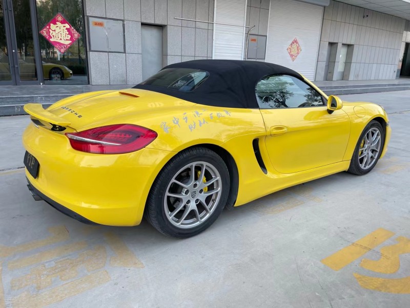 济宁14年保时捷7184