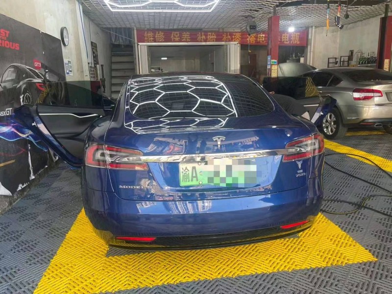重慶18年特斯拉Model S4