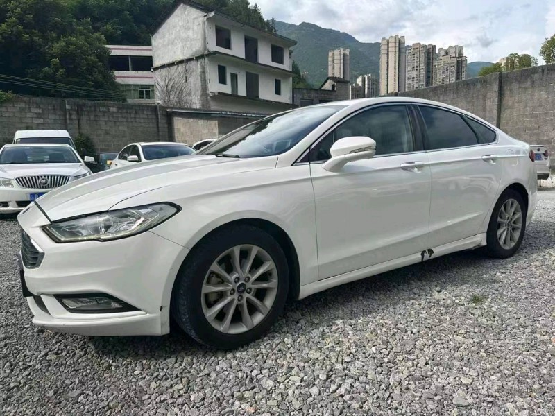 重庆18年福特蒙迪欧2