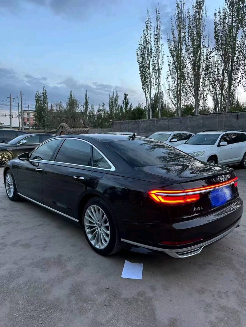 保定18年奥迪A8L2