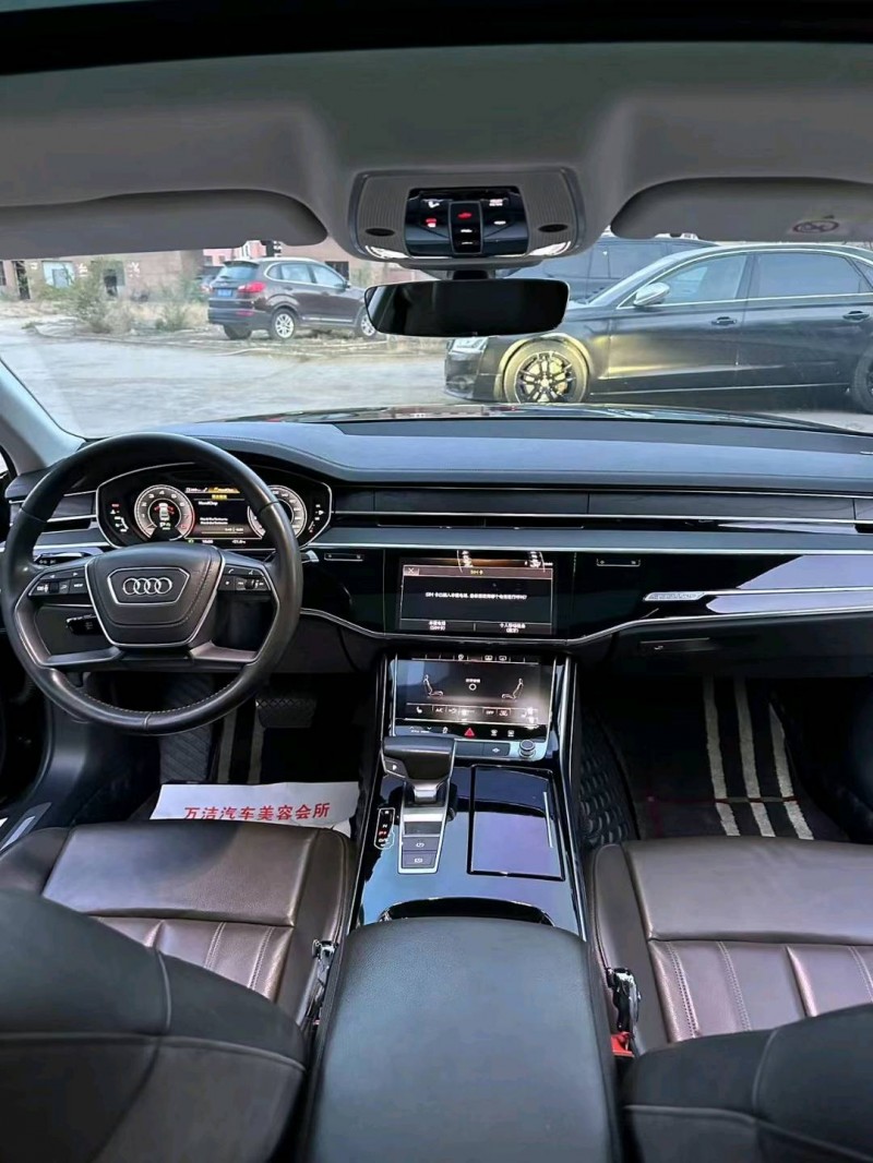 保定18年奥迪A8L9