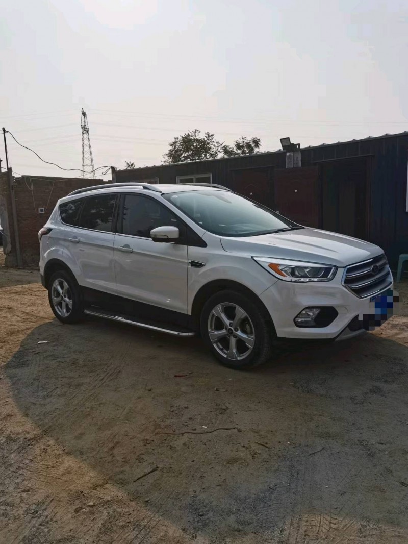 保定17年福特翼虎2