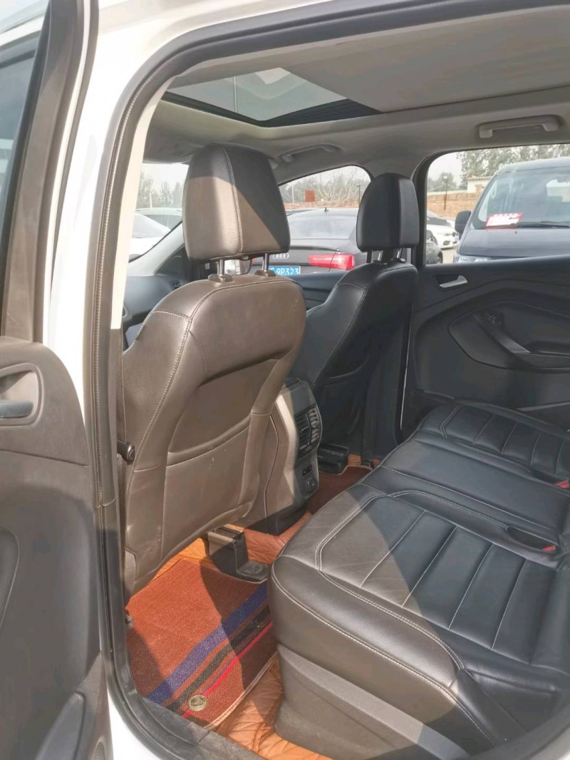 保定17年福特翼虎7