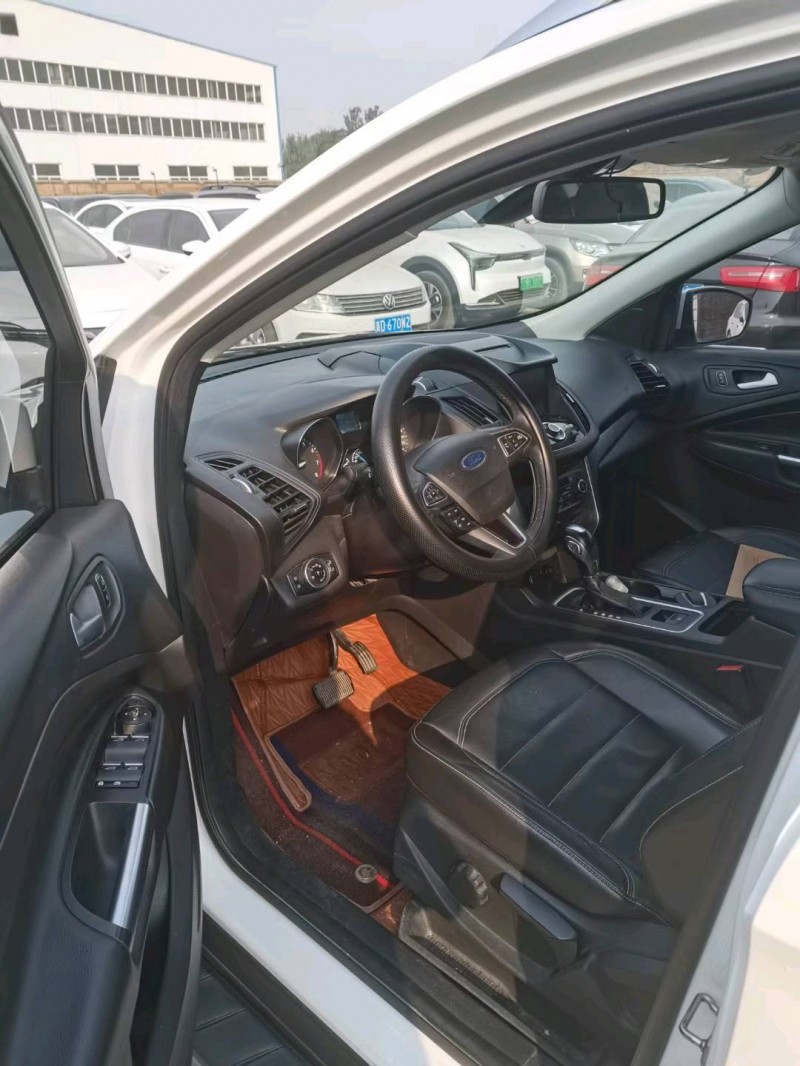 保定17年福特翼虎9