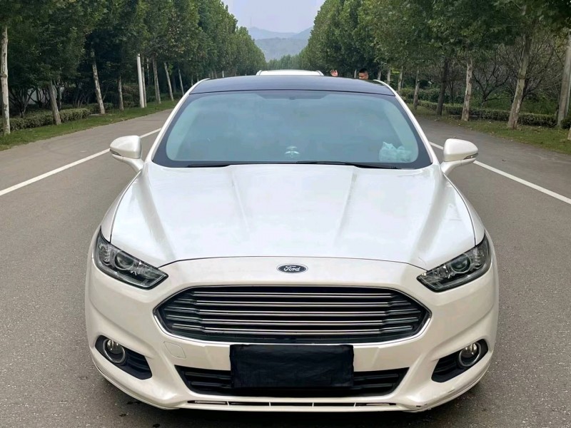 徐州14年福特蒙迪欧1