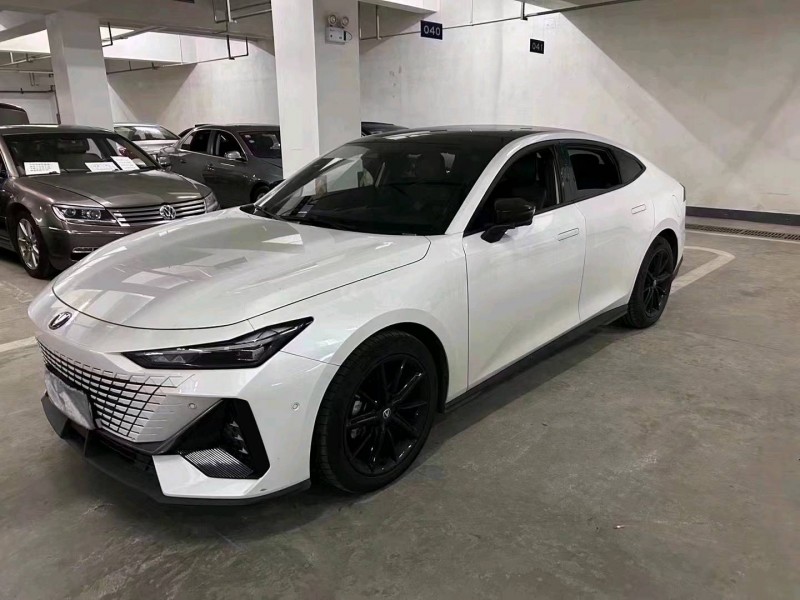 湘潭22年長安汽車UNI-V2
